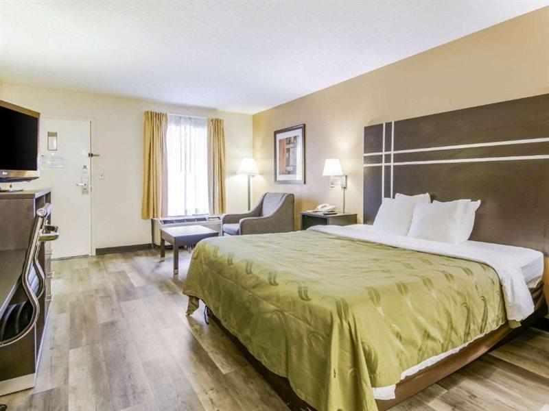 Quality Inn & Suites Atlanta Stone Mountain Esterno foto