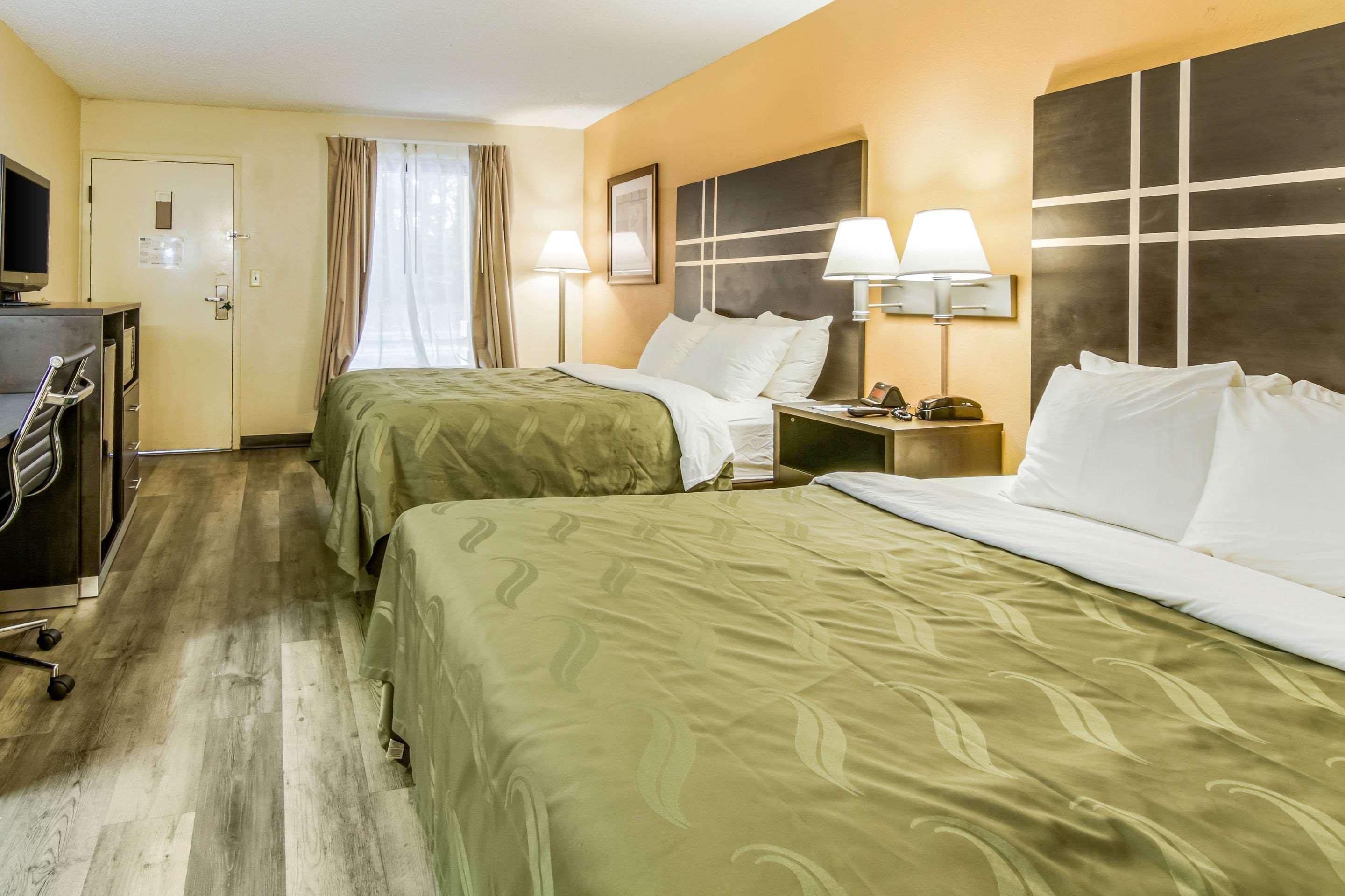 Quality Inn & Suites Atlanta Stone Mountain Esterno foto