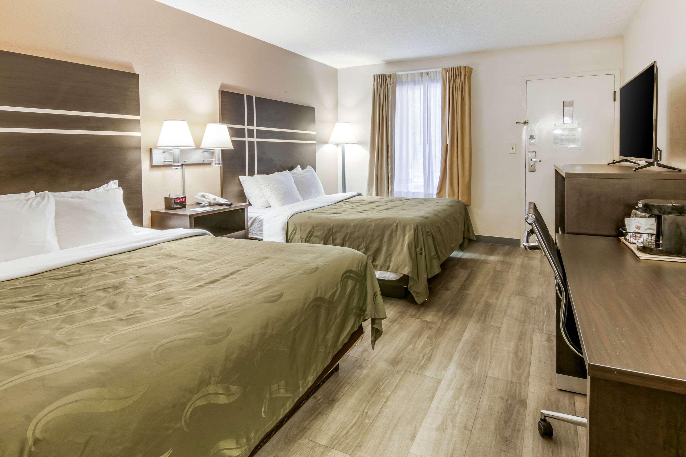 Quality Inn & Suites Atlanta Stone Mountain Esterno foto