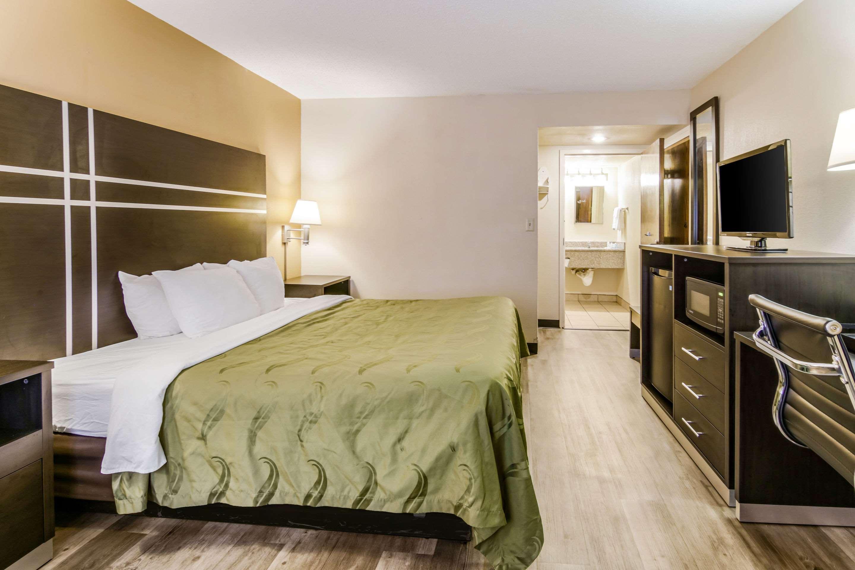 Quality Inn & Suites Atlanta Stone Mountain Esterno foto